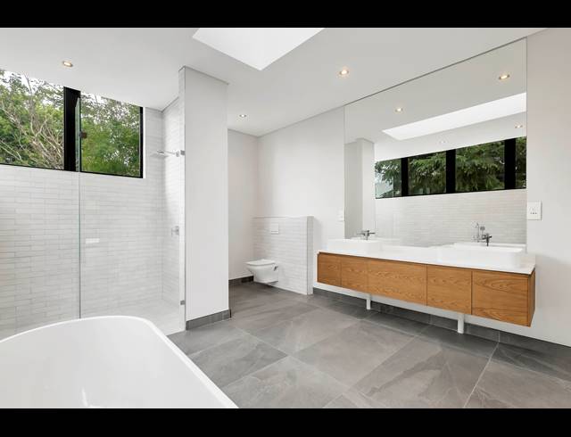 4 BEDROOM HOUSE FOR SALE IN ILLOVO